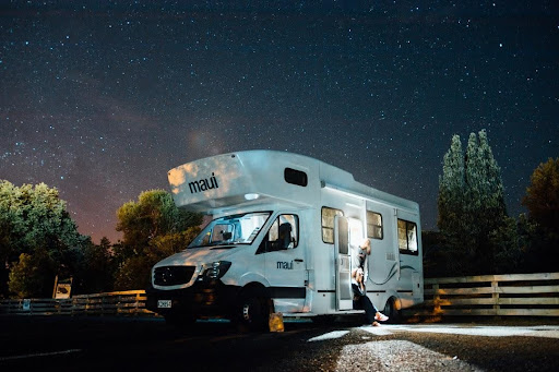 RV stary night